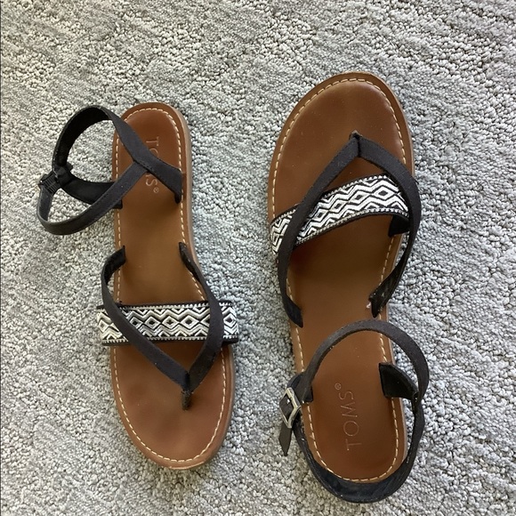 Toms black flat sandals - Picture 2 of 3